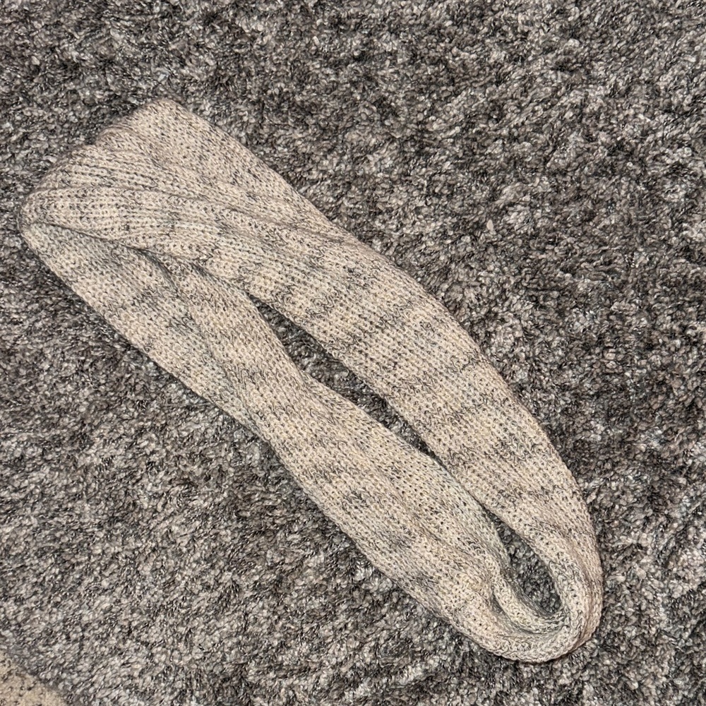 American Eagle Outfitters Knit Infinity Scarf